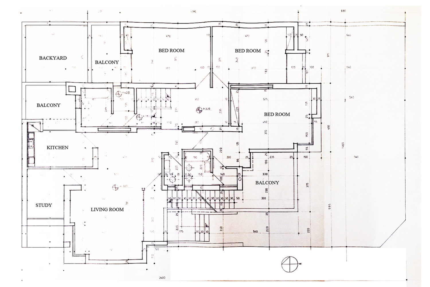 GIVECHI-HOUSE-1/BASEMENT.jpg